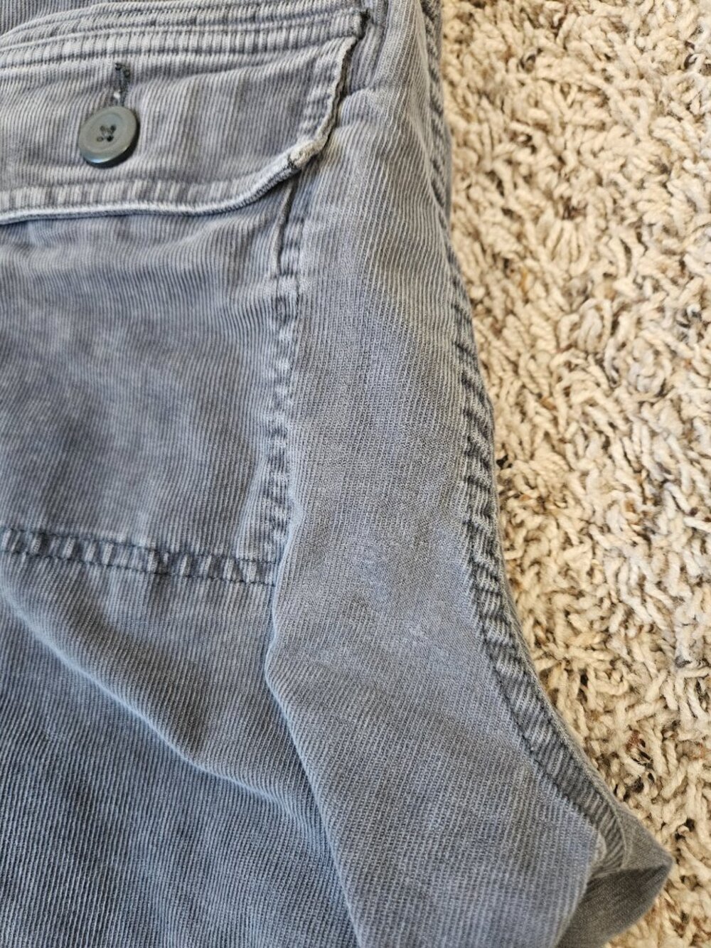 Share L.L Bean Favorite Fit Women's Grey Corduroy Pants Size 4 - Picture 4 of 8